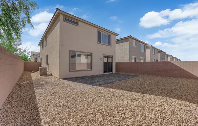 4 beds, 2.5 baths, $2,450