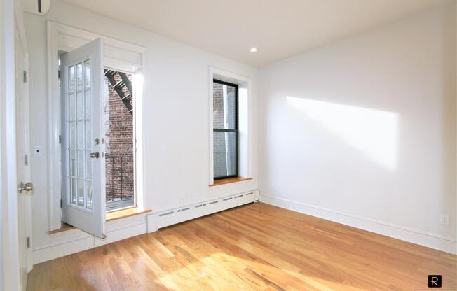 210 FLATBUSH AVE