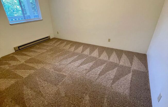 2 beds, 1.5 baths, 900 sqft, $1,600, Unit B301