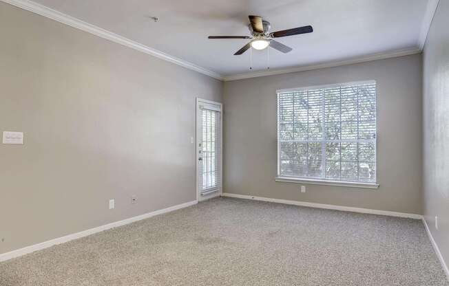 1 bed, 1 bath, 819 sqft, $1,139
