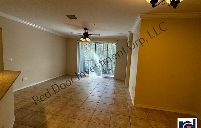 2/2 2nd Floor Condo in Lakeside @ Lakes of Windermere