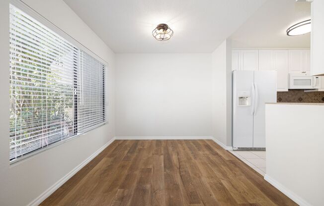 Price Reduced to $2,995 - Gorgeous updated 2 - level pristine townhome in Poway