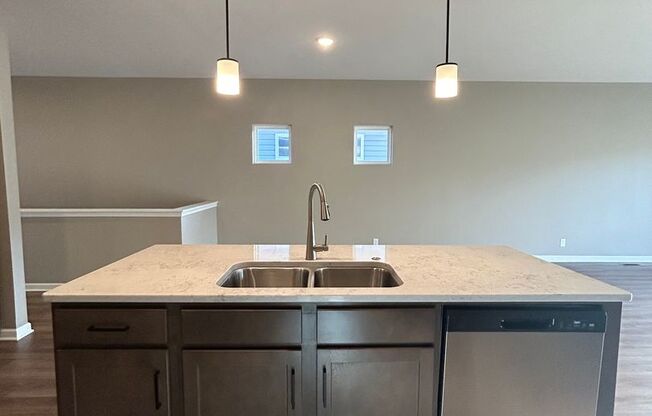 Newly Built 3-bed and 3-bath Townhome: 178th and Giles