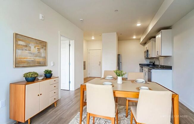 2 beds, 1 bath, 1,116 sqft, $1,895, Unit 212-212