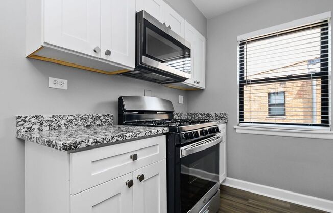 1 bed, 1 bath, 650 sqft, $2,595, Unit 10222-B3