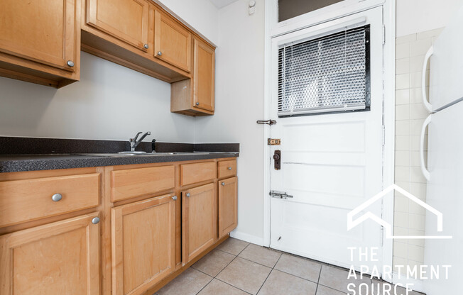 2017 W Ainslie St, Chicago IL 3