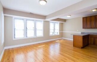 2 beds, 1 bath, $1,700, Unit 3735K SOUTH