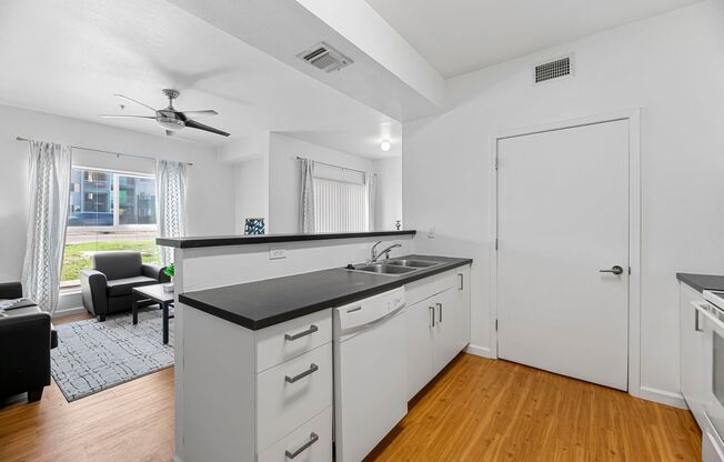 2 beds, 2 baths, 480 sqft, $480, Unit 221 - 221 B