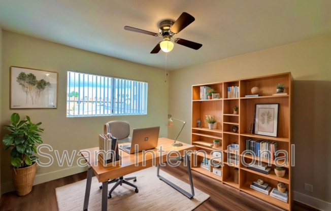 1530 W 260 ST