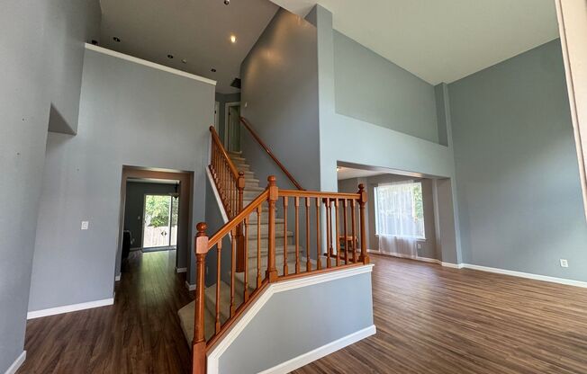 Spacious Two Story Home - The Buttes