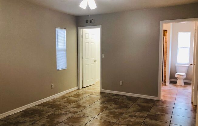 3 beds, 2 baths, $1,750