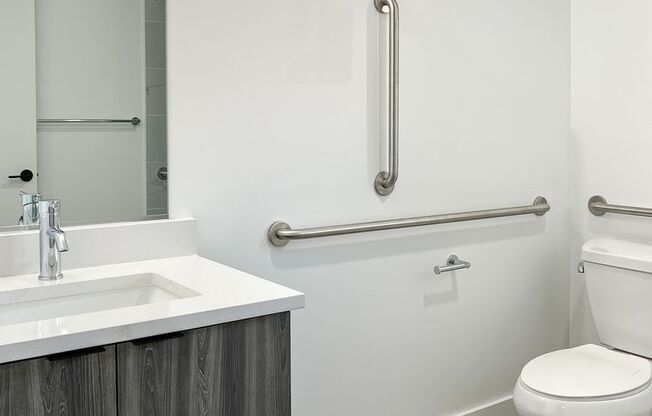 2 beds, 1 bath, 603 sqft, $1,835, Unit 5950-206