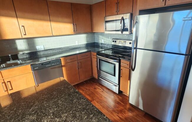 1 bed, 1 bath, 728 sqft, $1,625, Unit 403