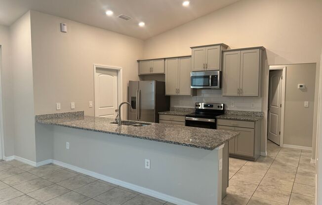 4 Bed, 2 Bath Home for Rent with 3-Car Garage!