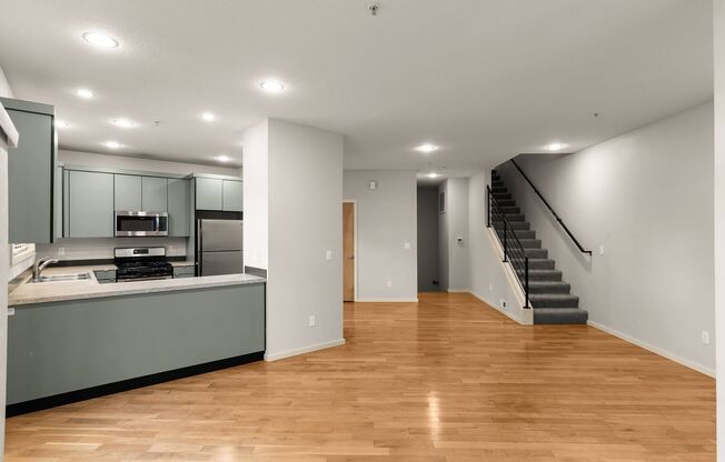 Beautiful 2 Bedroom Townhome in N Portland