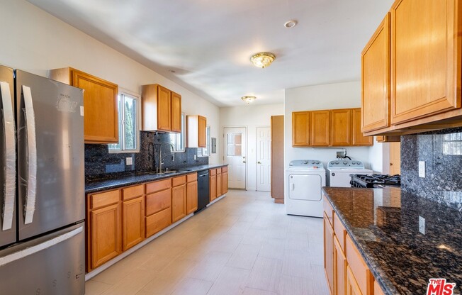 8002 W 4 ST