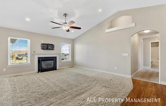 4904 MISTY WOODS LN