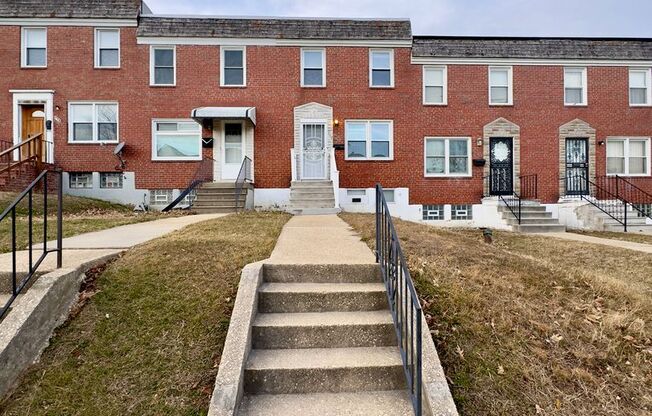 Charming 3 Bedroom/1.5 Bathroom in Yale Heights, MD!