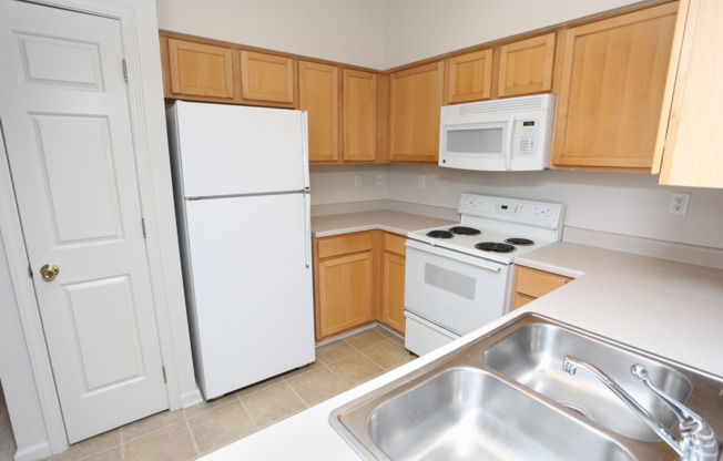 2 beds, 2 baths, 1,033 sqft, $1,559, Unit 5-5306