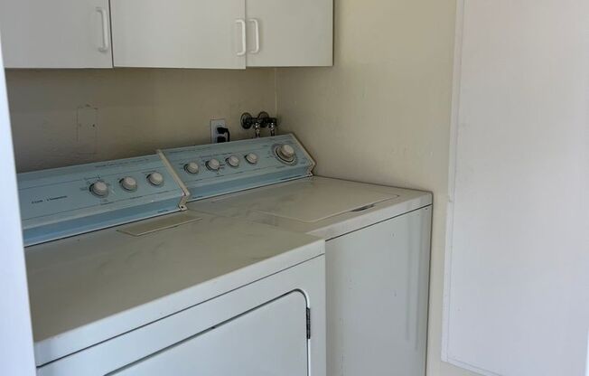 3 bedroom 2 bath house in Poway