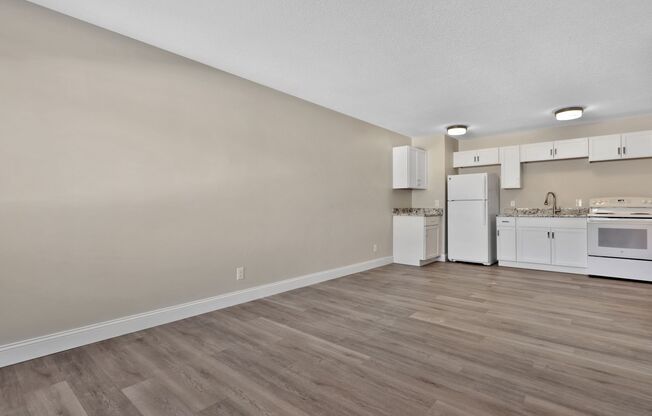2 beds, 1 bath, $1,685, Unit 111