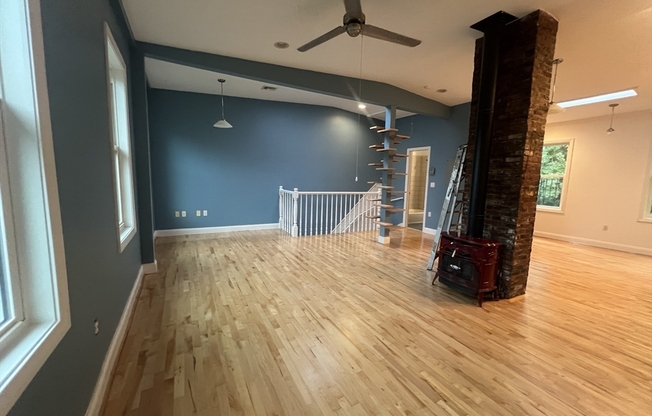 7 MULLINS CT
