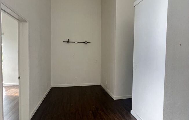 2 beds, 1 bath, 970 sqft, $3,595, Unit 305