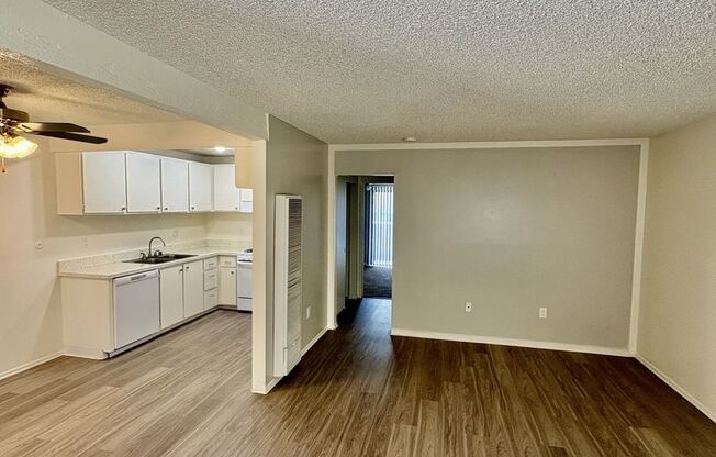 1 bed, 1 bath, 711 sqft, $2,025, Unit 407