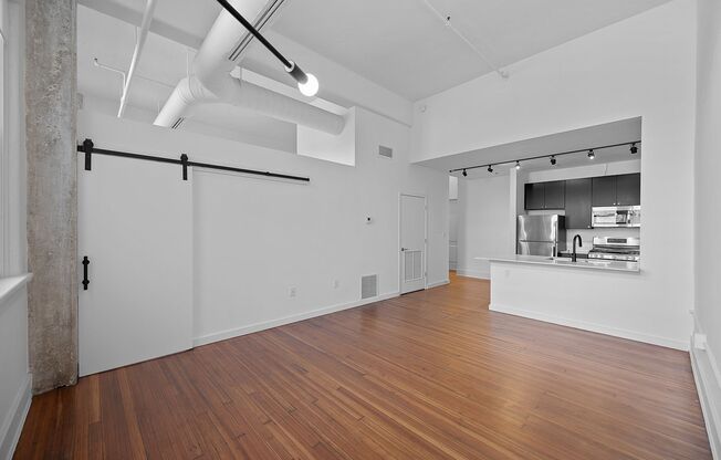 1 bed, 1 bath, 735 sqft, $1,816, Unit 100-514