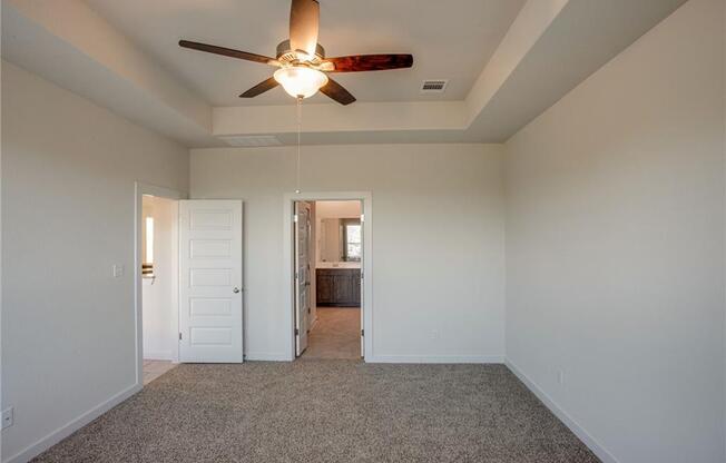 608 SATURNIA DR