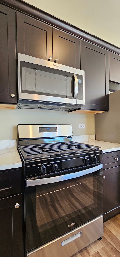 1 Bedroom, 1 Bathroom, End, First floor, Apartment