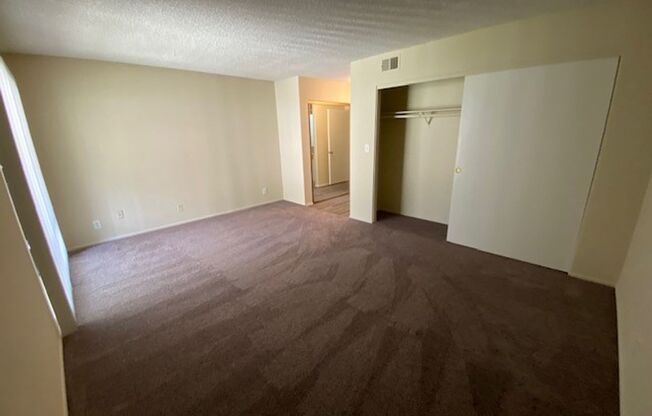 3 beds, 2 baths, 1,200 sqft, $3,195, Unit 23