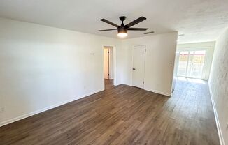 2 beds, 1 bath, $1,400, Unit Unit A