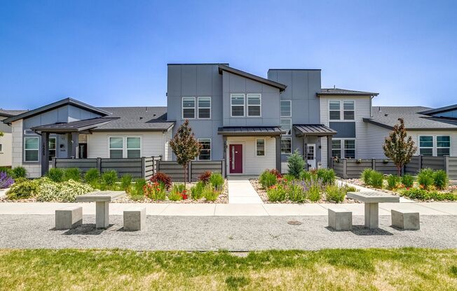 Spacious 4BR Townhome in Denver