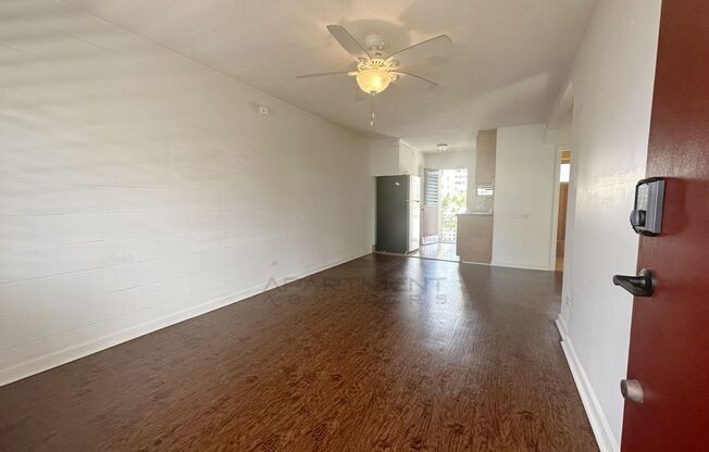 2 beds, 1 bath, $1,895, Unit 8