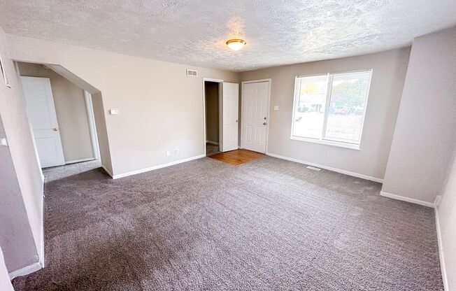 2 beds, 1 bath, $1,000