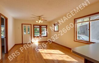 2 beds, 1 bath, $1,565