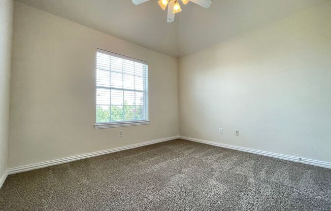 4 beds, 3.5 baths, $2,750