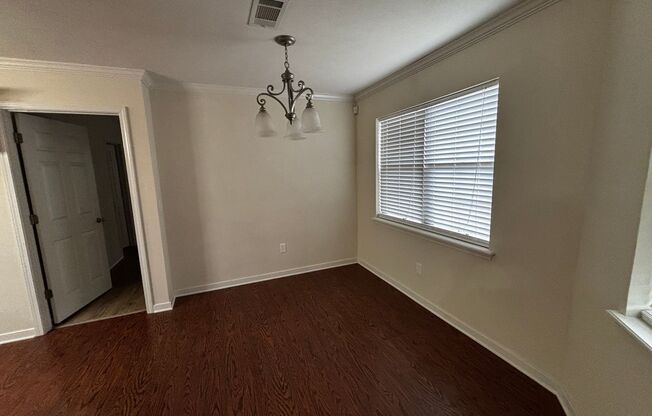 3 beds, 2 baths, $1,645