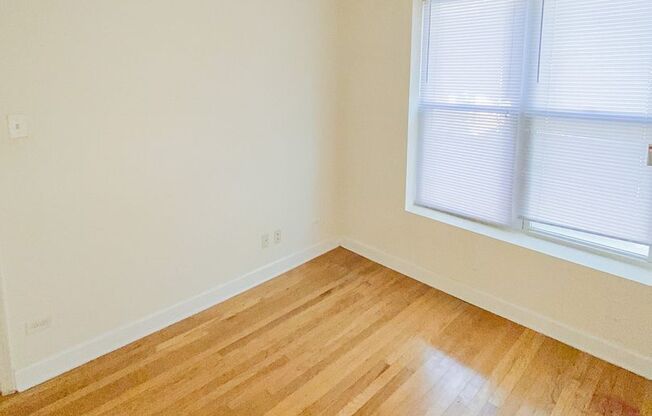 2 beds, 1 bath, 725 sqft, $2,750, Unit 851-1N