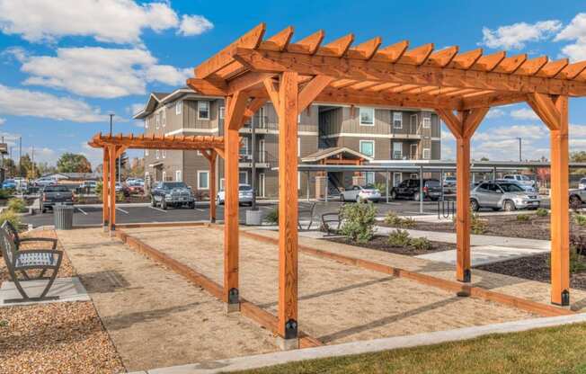 RedPoint Apartments Courtyard
