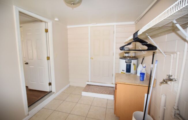 3 beds, 1 bath, $1,500