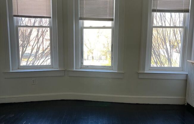 3 W. 27th St