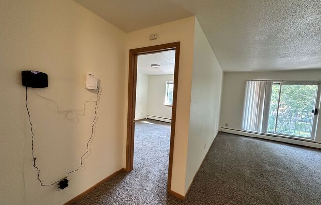 2 beds, 2 baths, 1,097 sqft, $1,475, Unit 44-308