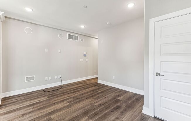 1 bed, 1 bath, $1,325, Unit Unit 1