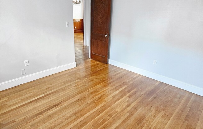 3 beds, 1 bath, 1,300 sqft, $3,450, Unit 1