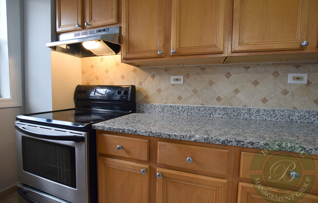 2 beds, 1 bath, 759 sqft, $2,400, Unit 201