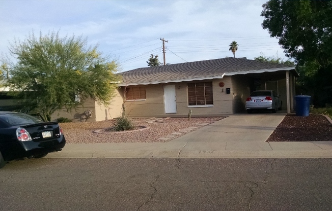 1427 W 7 ST