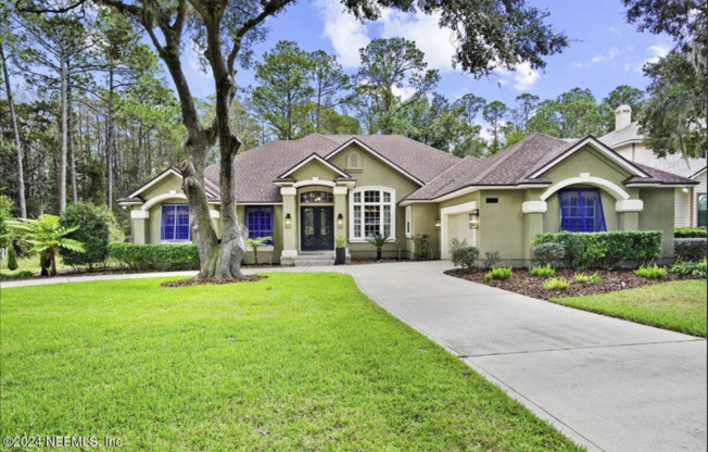 Stunning 3/3 in coveted World Golf Village
