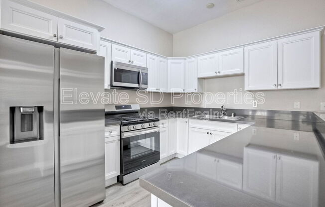 2 beds, 2 baths, 1,047 sqft, $2,895, Unit 412